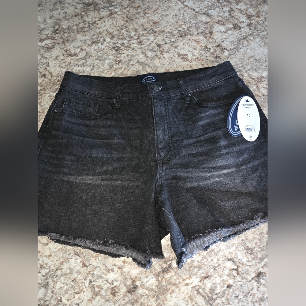Scoop High Rise Midi Black Denim Shorts Incredible Stretch NWT ❤️